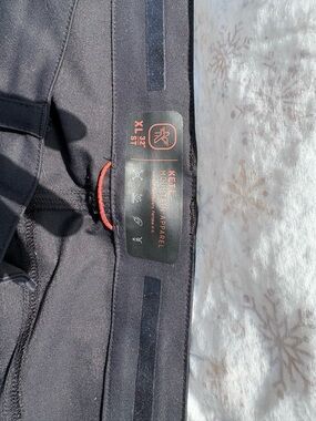 KETL Mountain Apparel Men's Black travel Pants size xl (35-37) inseam 32”